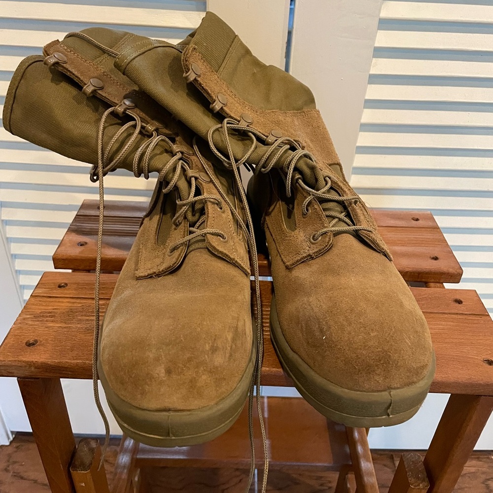 Men’s USMC Dessert Combat Boots